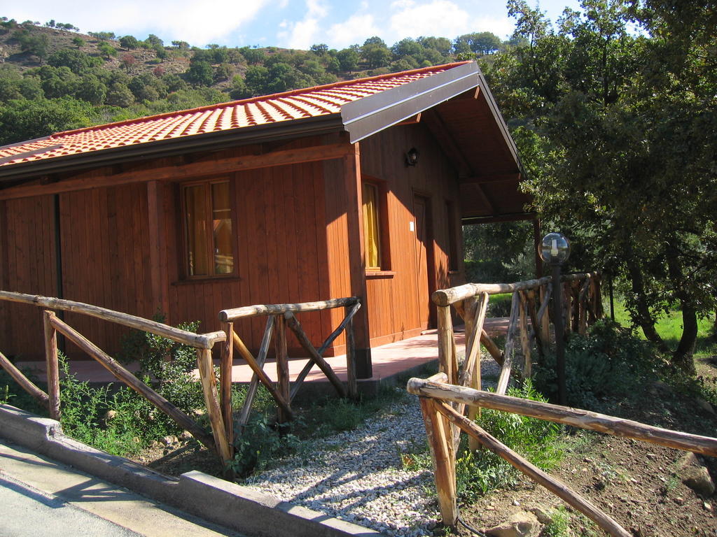 Agriturismo San Cataldo Motta Camastra Zewnętrze zdjęcie